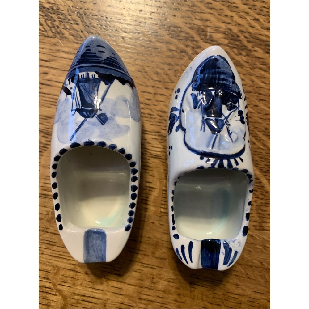 Two Vintage‎ Delft Blue Dutch Clog Shoe Ashtrays Holland Hand Painted 4"